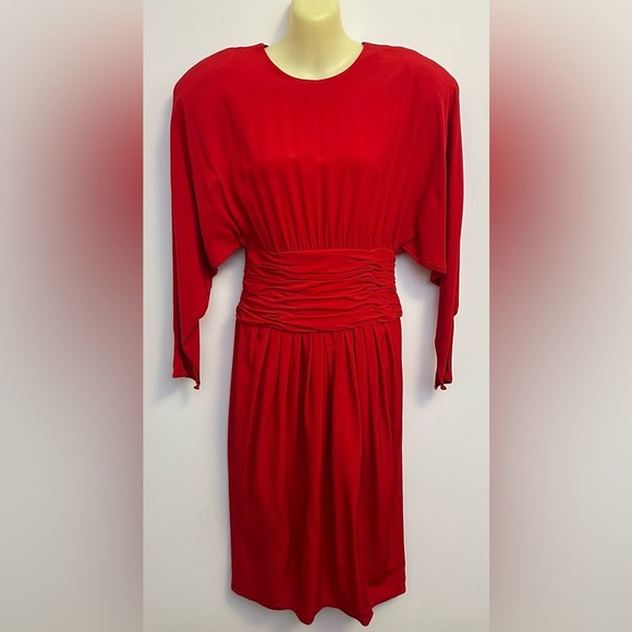 Vintage Maggy London by Jeannene Booher Red Ruched Cocktail Dress - Picture 1 of 10